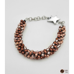 Braccialetto a intreccio con perline in  diverse tonalità di marrone e chiusura a stella
