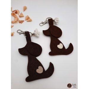 Portachiavi in feltro sagoma cane  