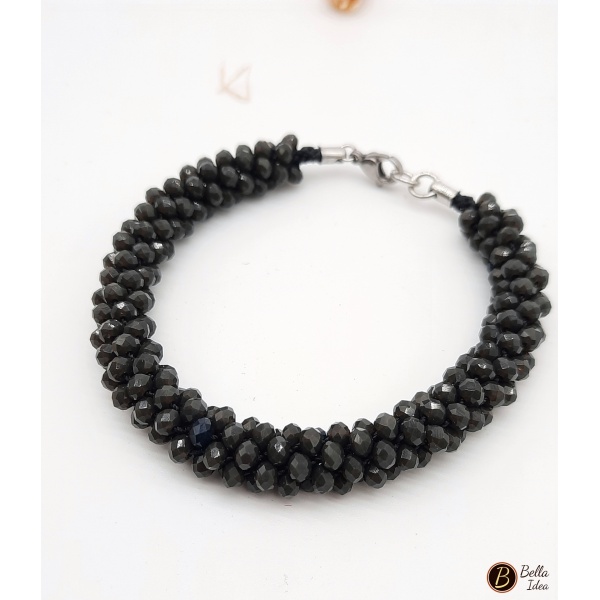 Braccialetto in perline grigie sfaccettate