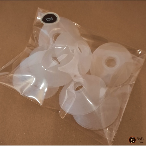 Confezione di otto bobine in plastica per Kumihimo e macramè.