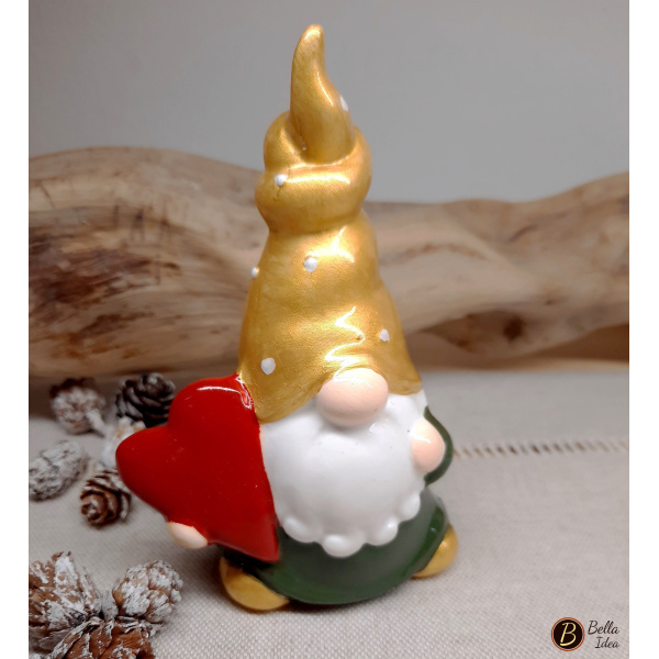 Gnomo in gesso con cuore oro e verde (versione C)