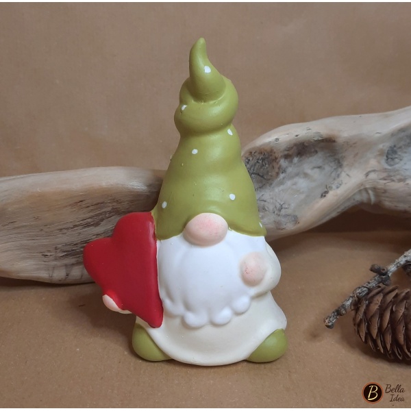 Gnomo in gesso con cuore pistacchio e vaniglia (versione F)